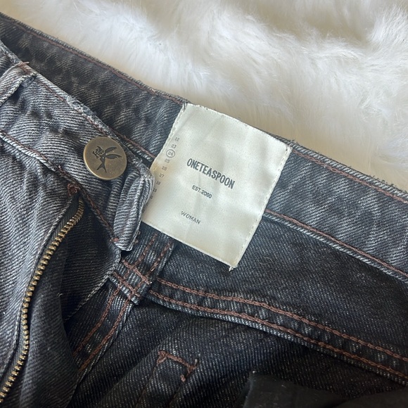 Women’s one tea spoon jeans, size 24. Perfect condition, these jeans are SO cute - Picture 1 of 6